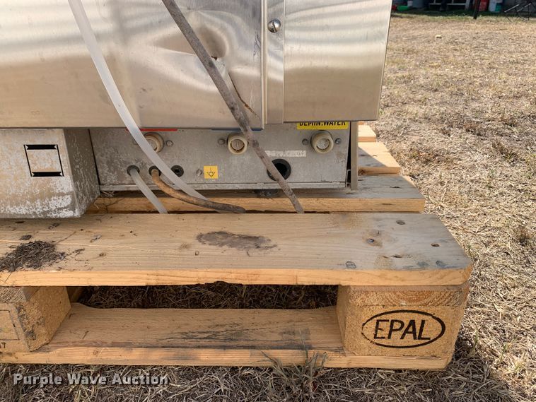 image for item MH9818 2000 Lancer 820UP  laboratory washer