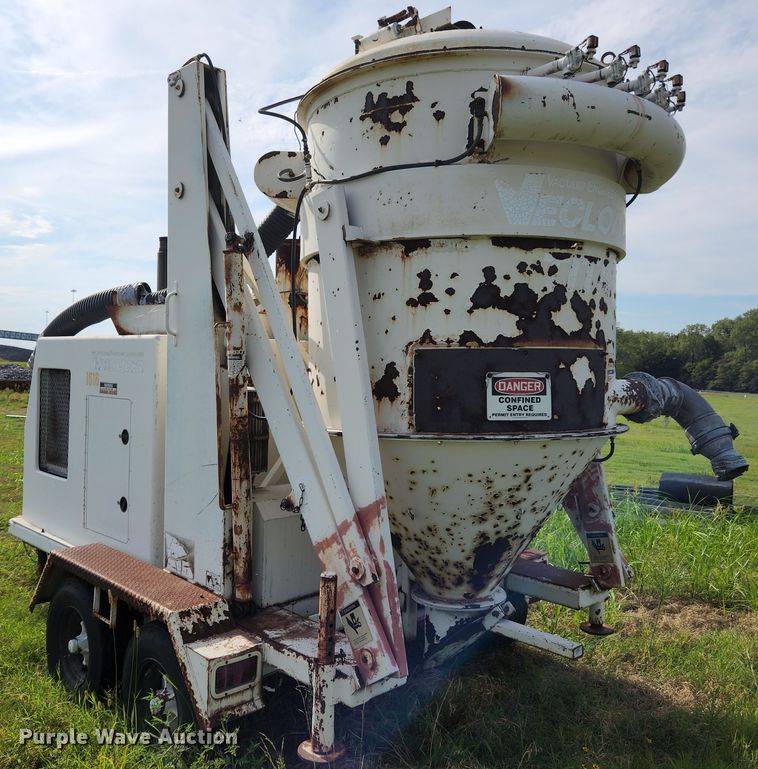 image for item MK9296 1993 Vecloader Titan  vacuum excavator