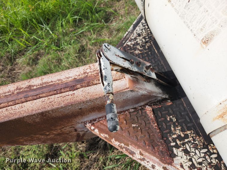 image for item MK9296 1993 Vecloader Titan  vacuum excavator