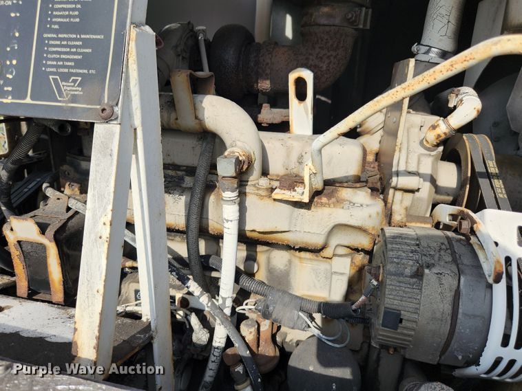 image for item MK9296 1993 Vecloader Titan  vacuum excavator