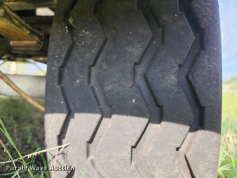 image for item MK9296 1993 Vecloader Titan  vacuum excavator