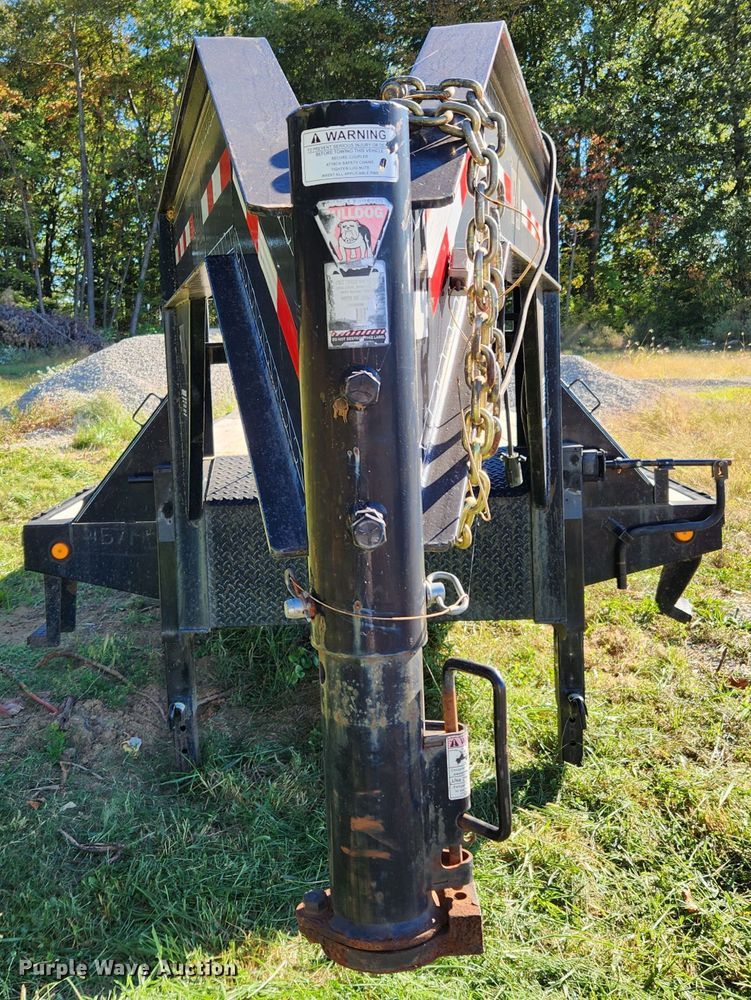 image for item MK9379 2015 PJ Trailers  equipment trailer