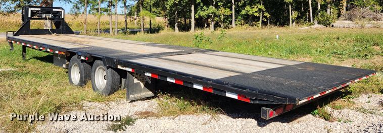 image for item MK9379 2015 PJ Trailers  equipment trailer