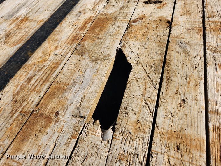 image for item MK9379 2015 PJ Trailers  equipment trailer