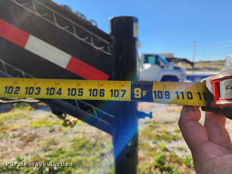 image for item MK9379 2015 PJ Trailers  equipment trailer