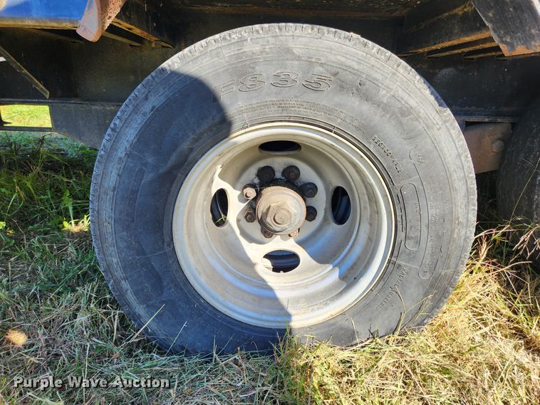 image for item MK9379 2015 PJ Trailers  equipment trailer