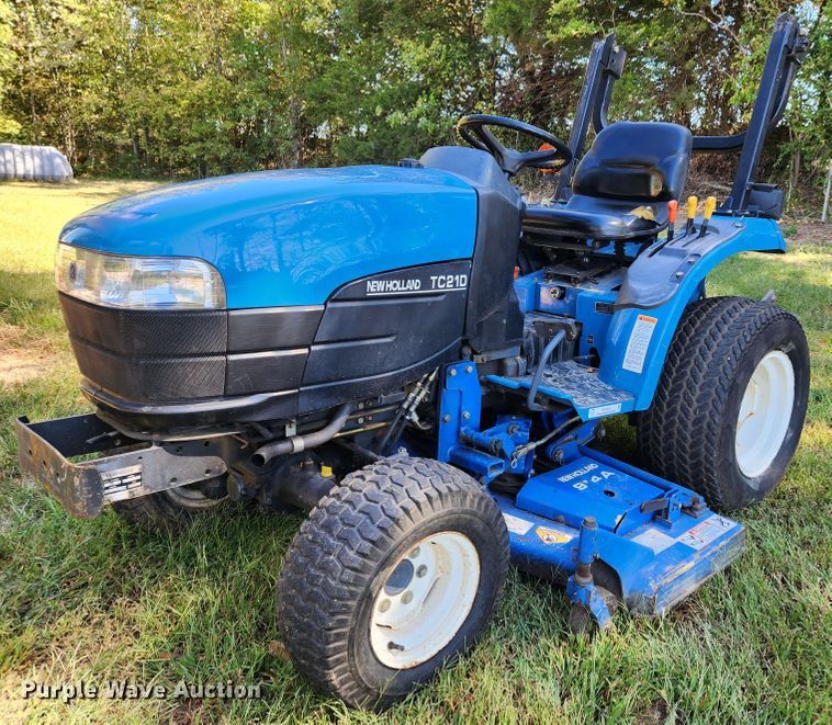 image for item MK9381 1999 New Holland TC21D  MFWD tractor