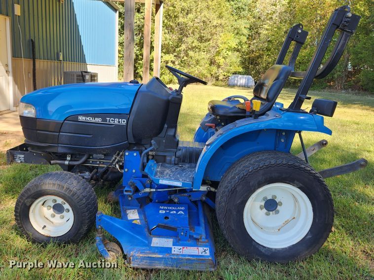 image for item MK9381 1999 New Holland TC21D  MFWD tractor