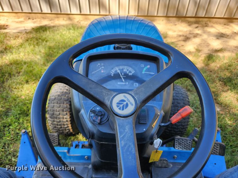 image for item MK9381 1999 New Holland TC21D  MFWD tractor