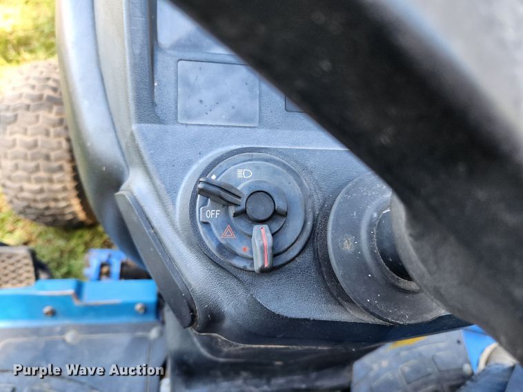 image for item MK9381 1999 New Holland TC21D  MFWD tractor