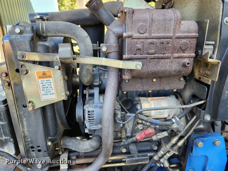 image for item MK9381 1999 New Holland TC21D  MFWD tractor