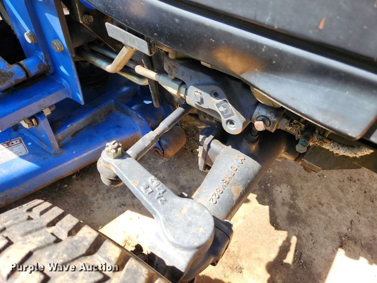 image for item MK9381 1999 New Holland TC21D  MFWD tractor
