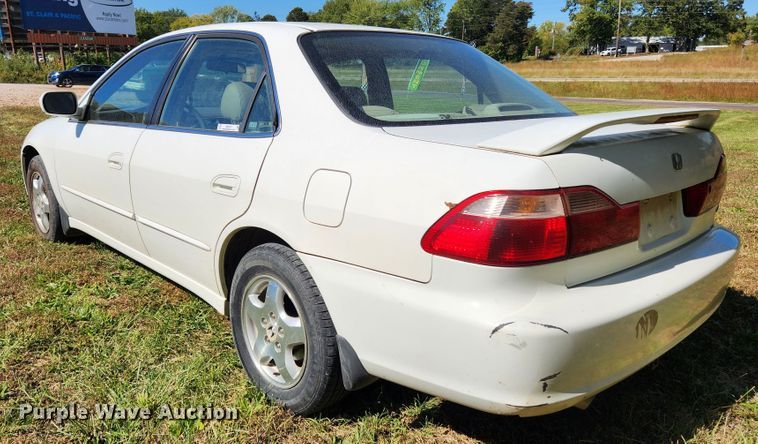 image for item MK9397 2000 Honda Accord EX