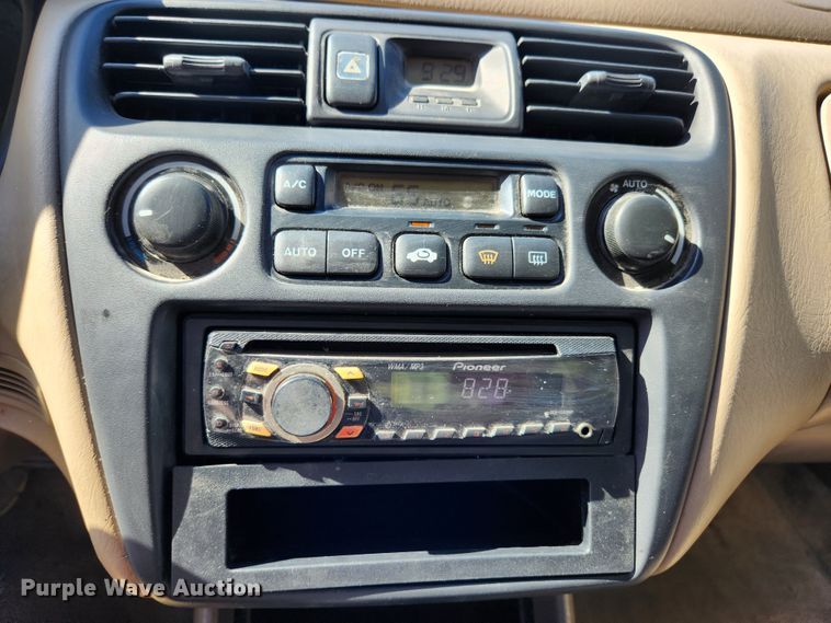 image for item MK9397 2000 Honda Accord EX