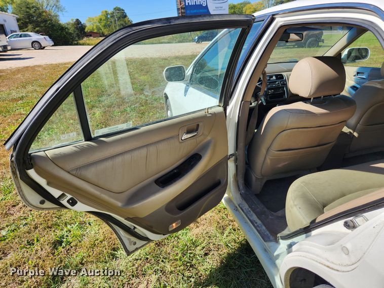 image for item MK9397 2000 Honda Accord EX