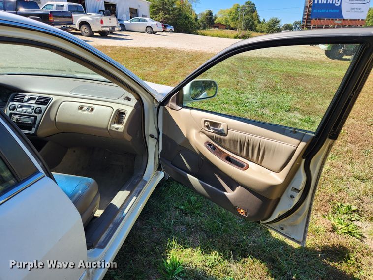 image for item MK9397 2000 Honda Accord EX