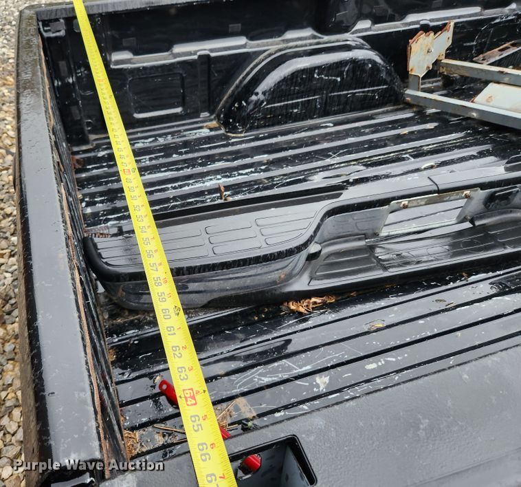 image for item MK9424 Chevrolet Silverado 3500HD  pickup truck bed