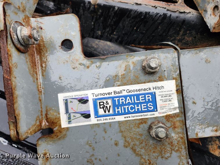 image for item MK9424 Chevrolet Silverado 3500HD  pickup truck bed