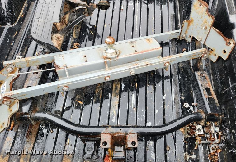 image for item MK9424 Chevrolet Silverado 3500HD  pickup truck bed