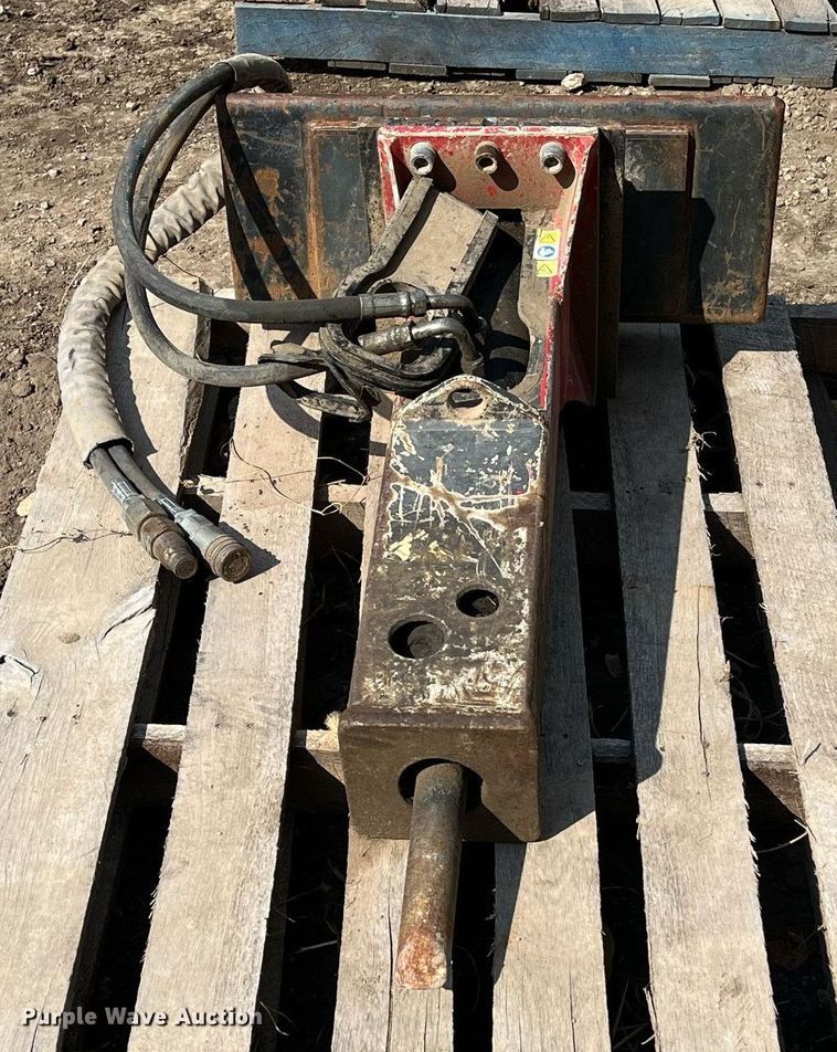 image for item MN9297 Compact utility loader breaker