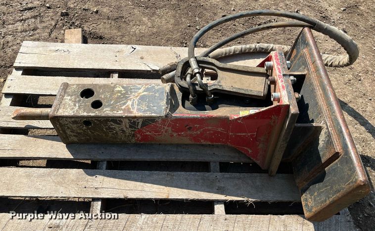 image for item MN9297 Compact utility loader breaker