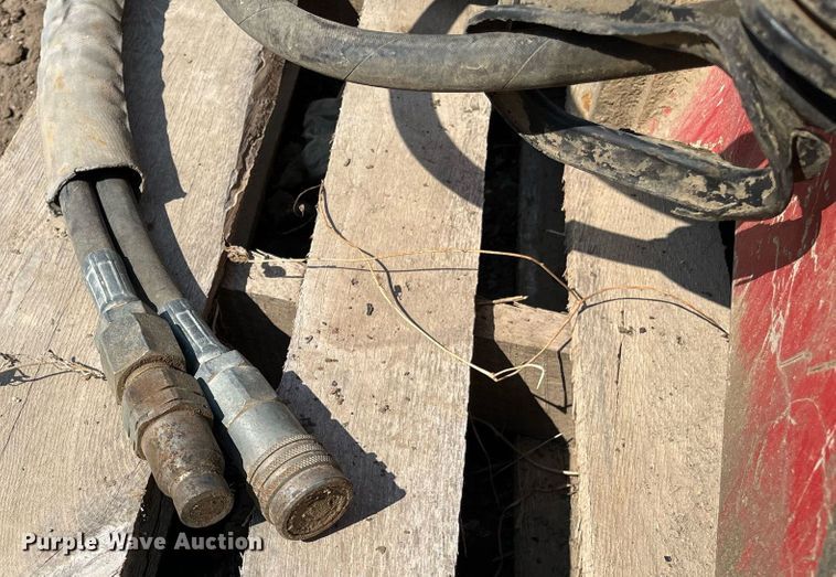 image for item MN9297 Compact utility loader breaker