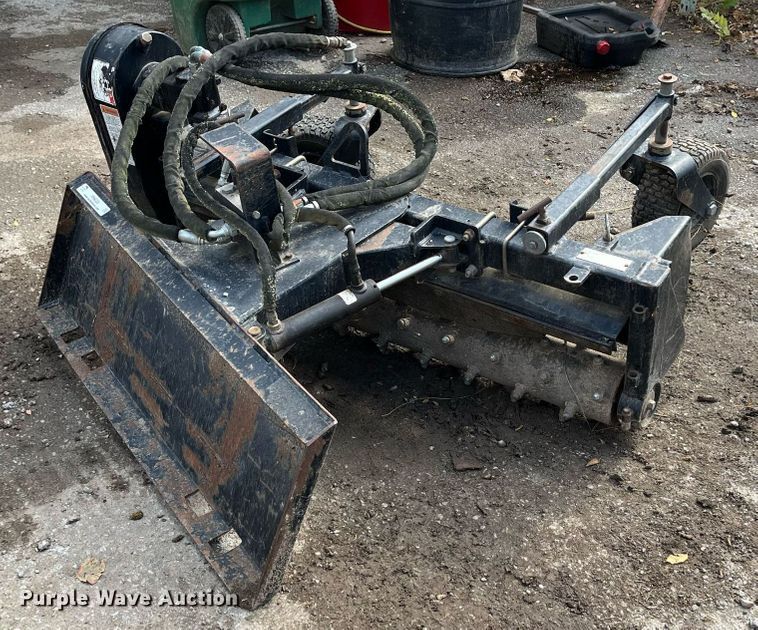 image for item MN9300 Harley M-4  skid steer power rake