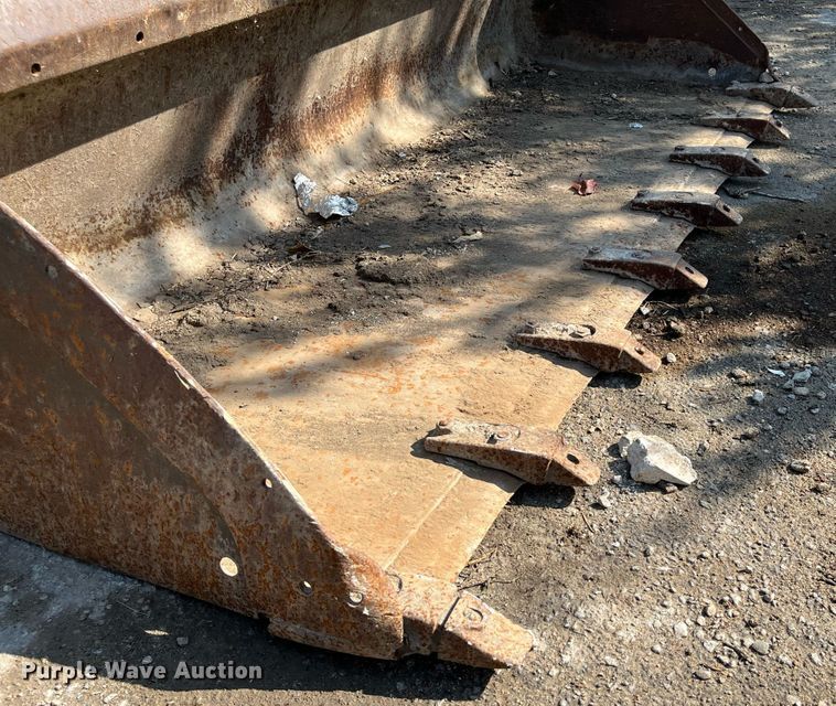 image for item MN9303 78"W skid steer bucket