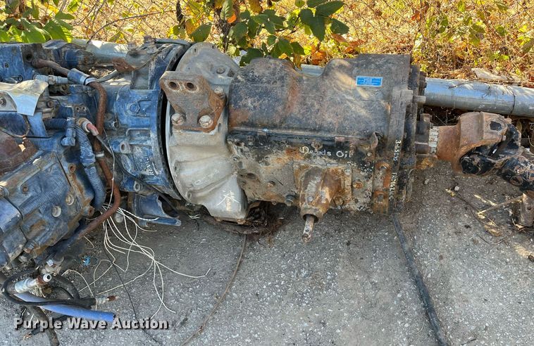 image for item MN9349 2002 Mack E7  engine