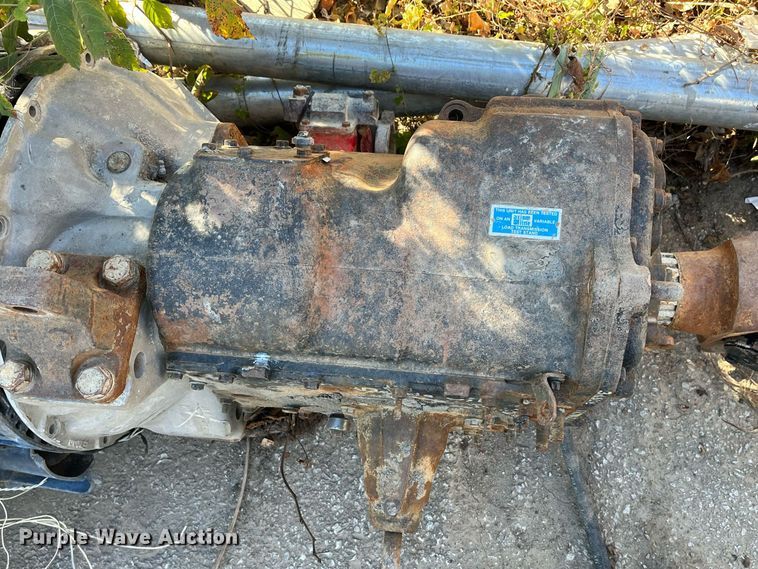 image for item MN9349 2002 Mack E7  engine