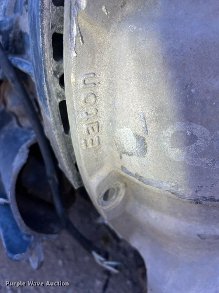 image for item MN9349 2002 Mack E7  engine