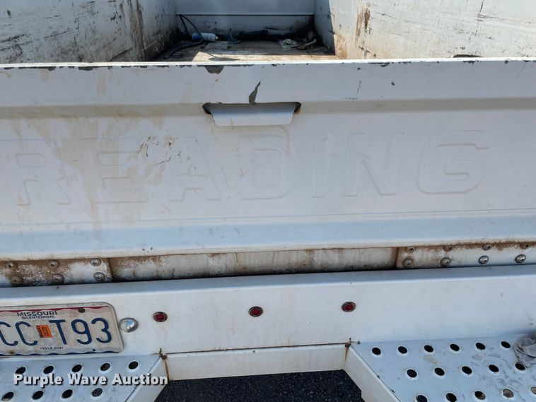 image for item MR9343 2017 Ford F550 Super Duty XL  utility / service truck