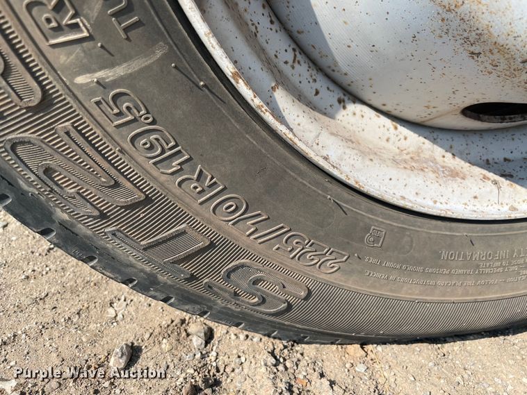 image for item MR9343 2017 Ford F550 Super Duty XL  utility / service truck