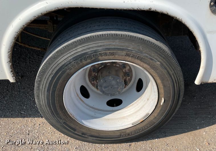 image for item MR9343 2017 Ford F550 Super Duty XL  utility / service truck