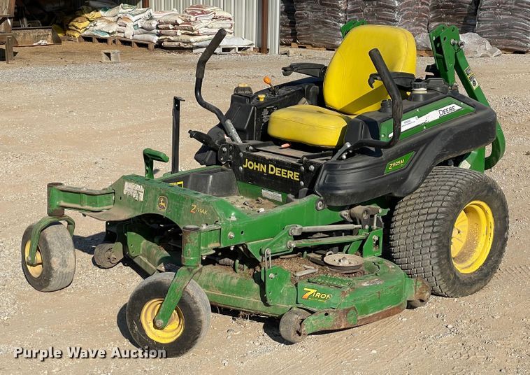 image for item MR9382 John Deere Z925M  lawn mower