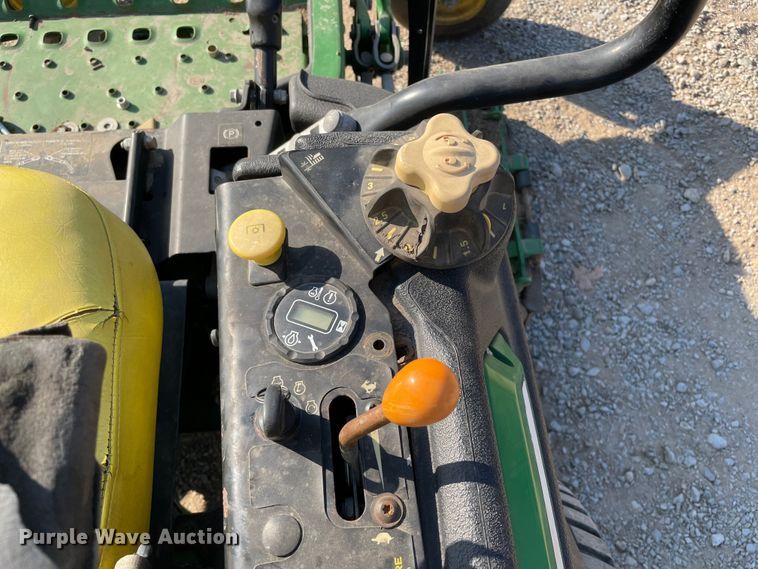 image for item MR9382 John Deere Z925M  lawn mower