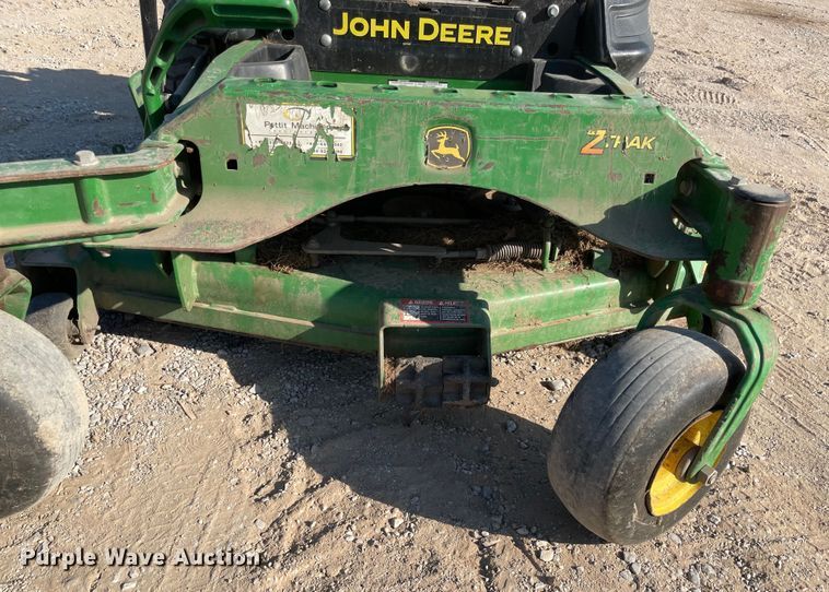 image for item MR9382 John Deere Z925M  lawn mower