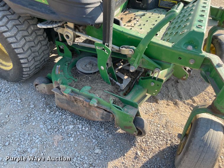 image for item MR9382 John Deere Z925M  lawn mower