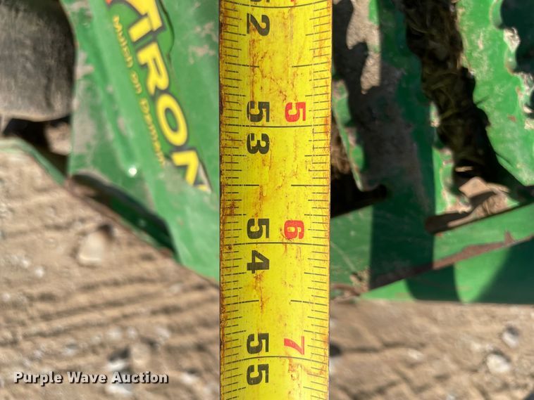 image for item MR9382 John Deere Z925M  lawn mower