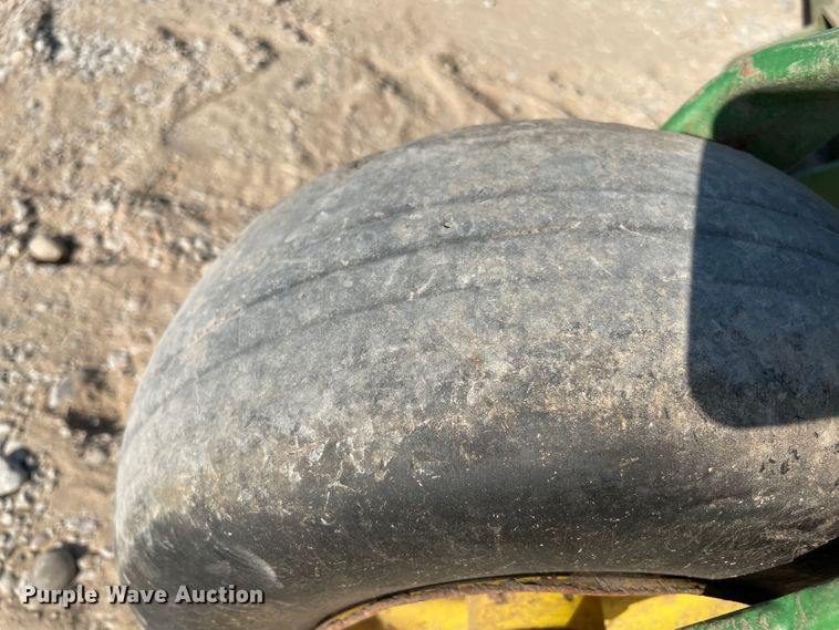 image for item MR9382 John Deere Z925M  lawn mower