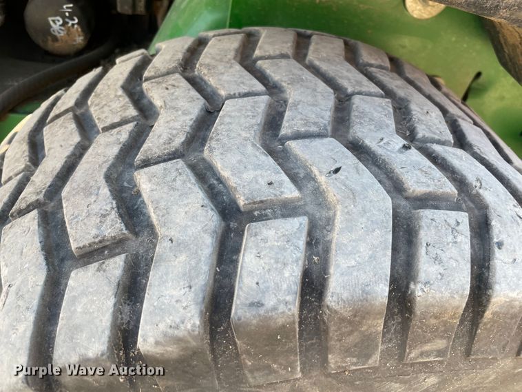 image for item MR9382 John Deere Z925M  lawn mower