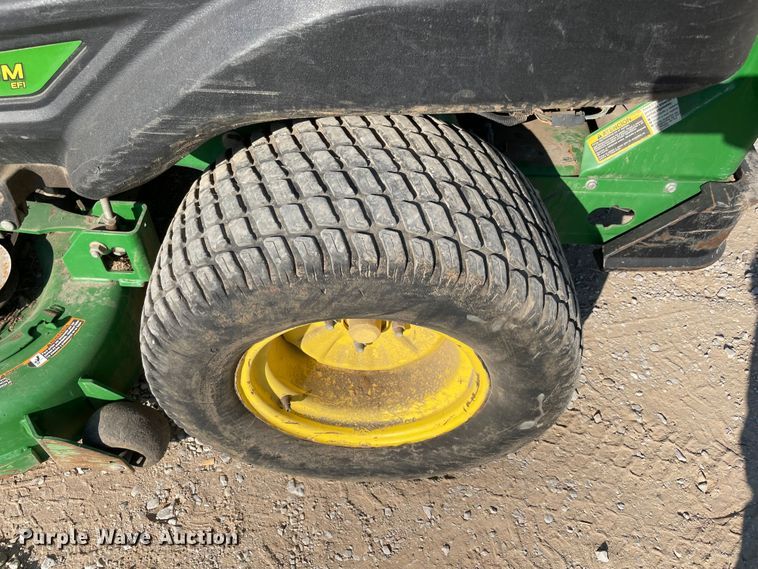 image for item MR9382 John Deere Z925M  lawn mower