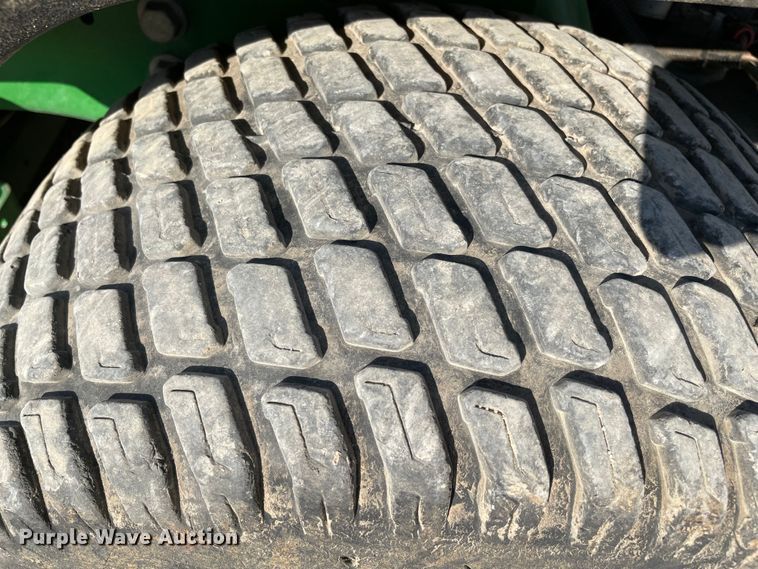 image for item MR9382 John Deere Z925M  lawn mower