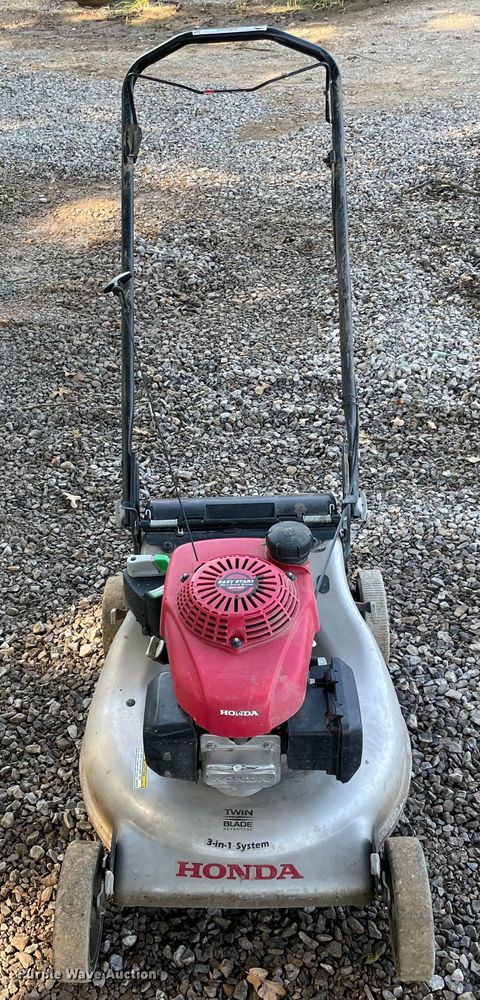 image for item MR9386 Honda  push mower