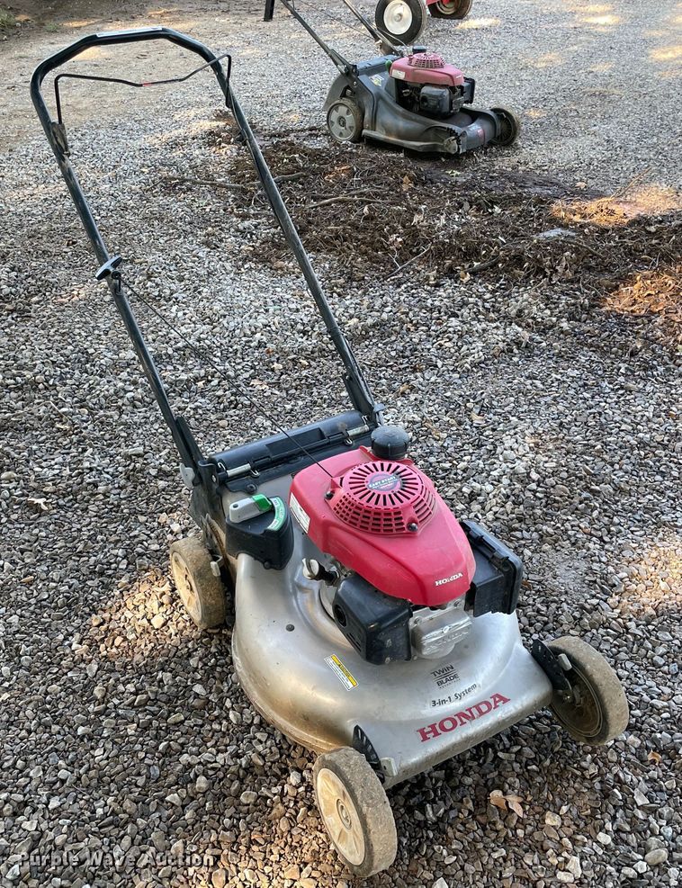 image for item MR9386 Honda  push mower