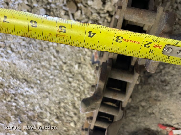 image for item MR9387 2007 Ditch Witch 1820  trencher