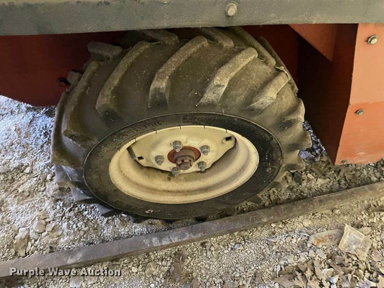 image for item MR9387 2007 Ditch Witch 1820  trencher