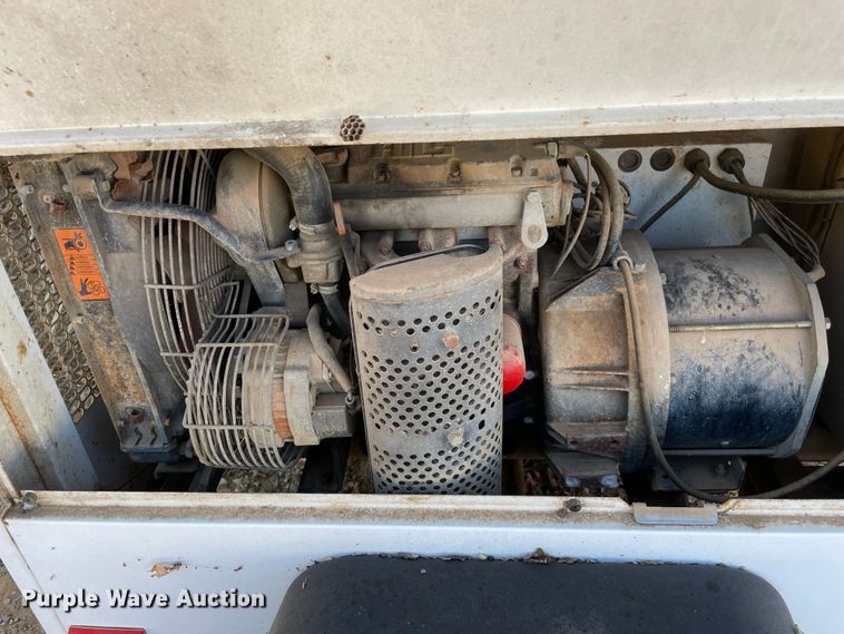 image for item MR9416 2006 Wacker LTC4  light plant