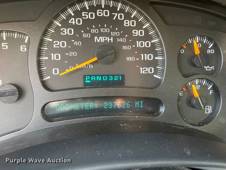 image for item MR9420 2005 Chevrolet Avalanche 1500  pickup truck