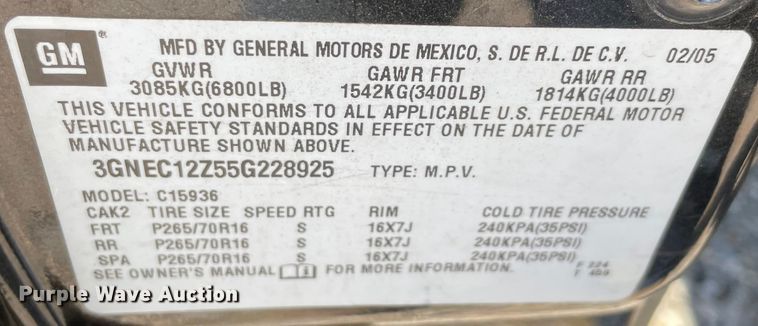 image for item MR9420 2005 Chevrolet Avalanche 1500  pickup truck